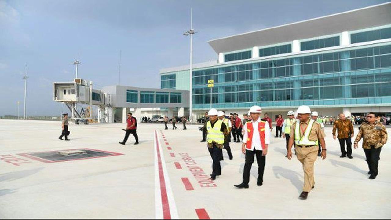 presiden-targetkan-pengembangan-bandara-komodo-selesai-2020